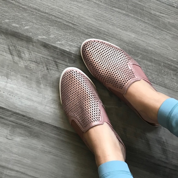 frye melanie perforated mule